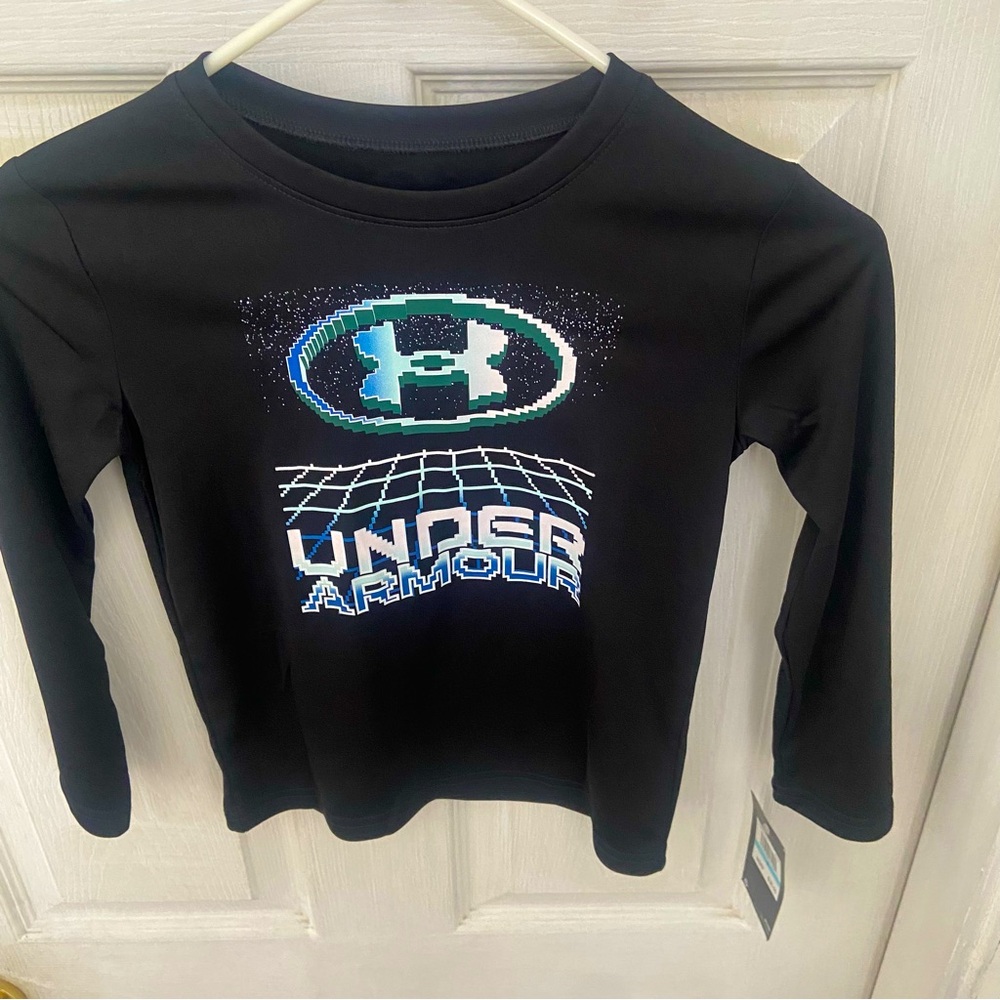 Black UnderArmour Longsleeve Size 5 - NEW